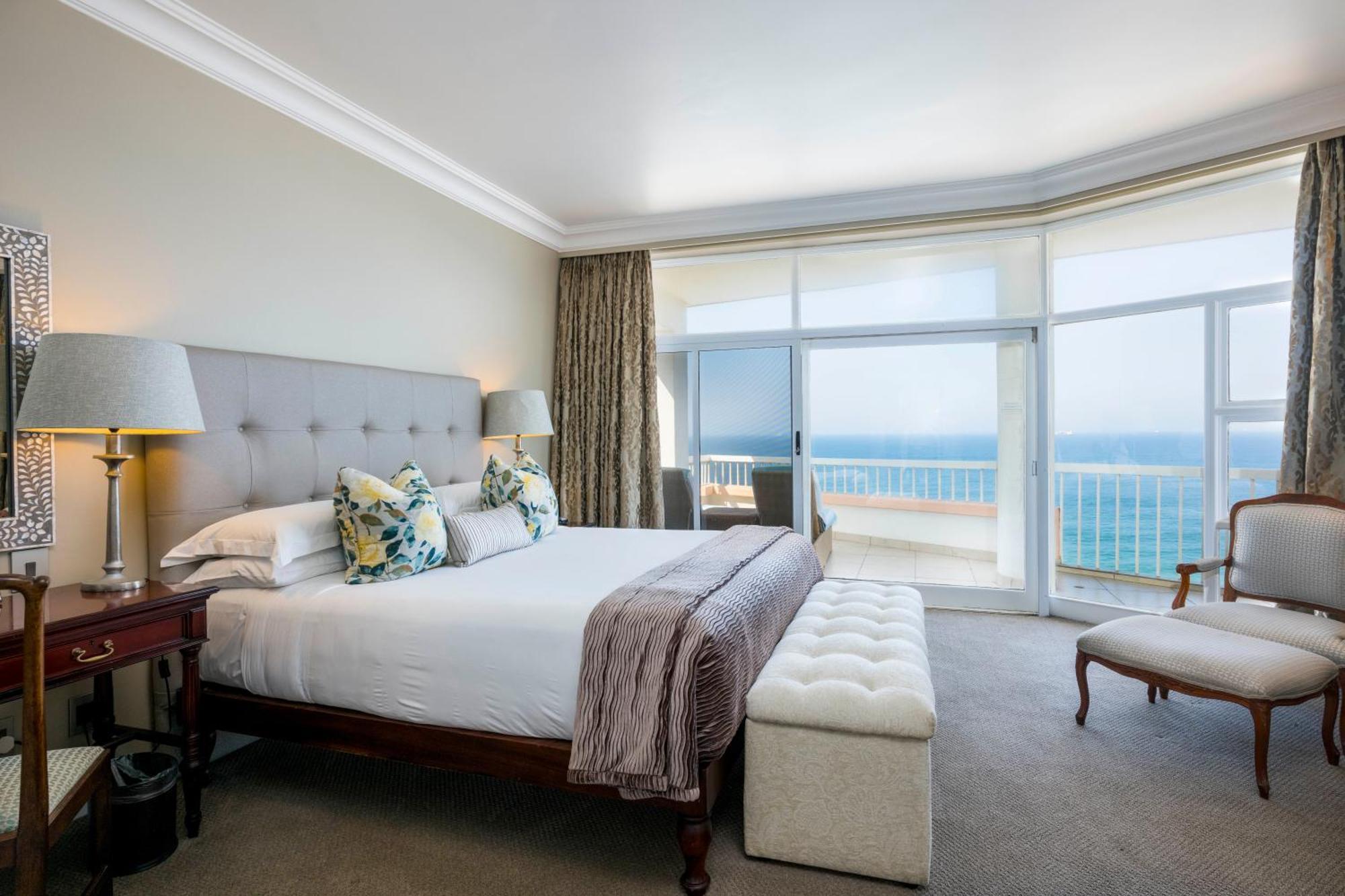 Beverly Hills Дурбан Экстерьер фото A bedroom at the Oyster Box